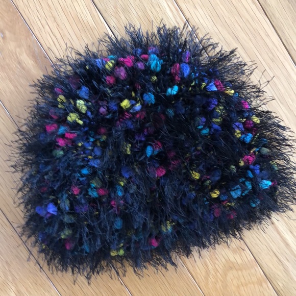 Girls Fun Winter Hats Set of 3 - Picture 3 of 7